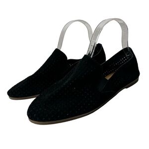 Lucky brand woman’s black perforated leather flat shoes size 9 M